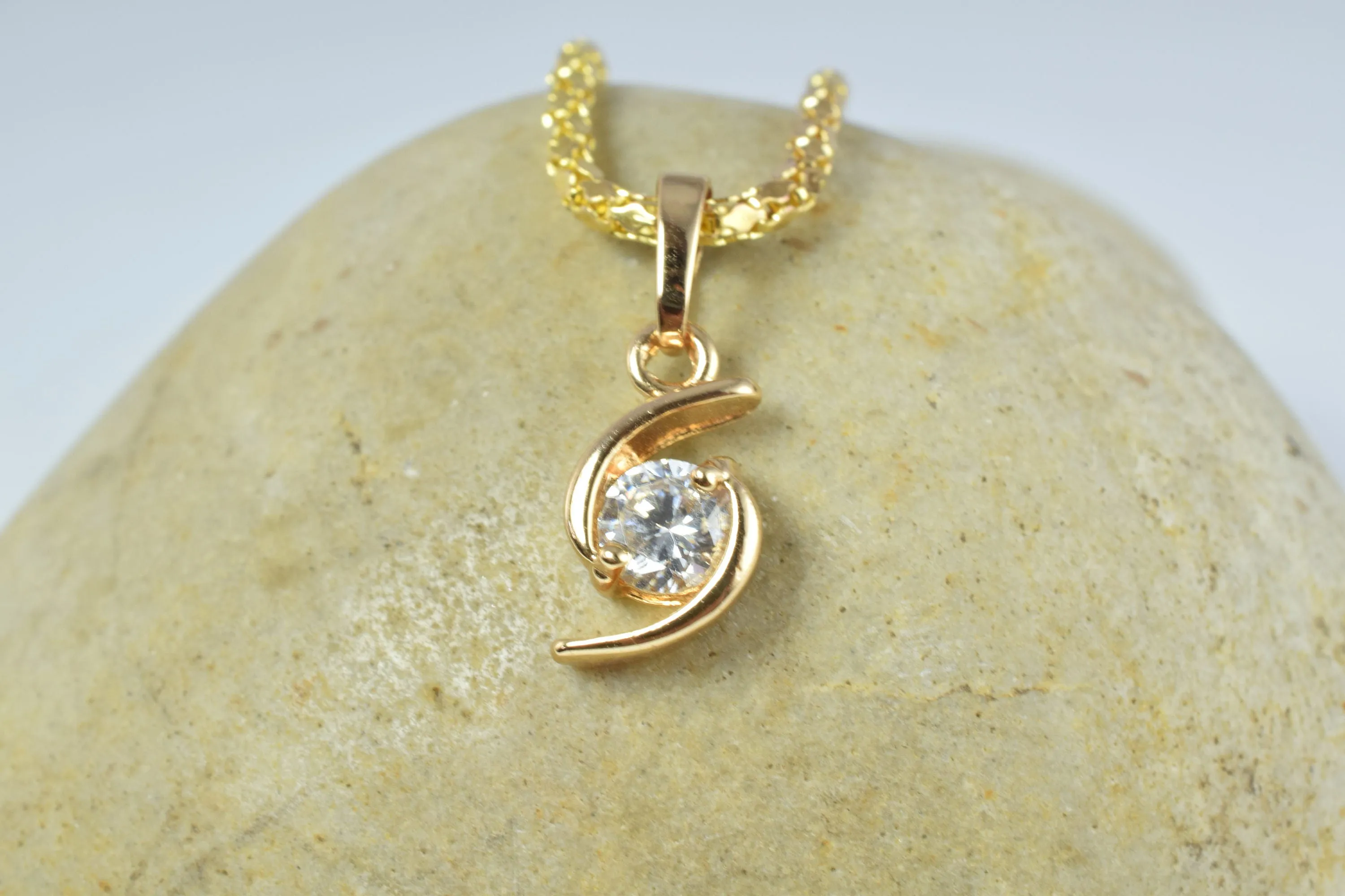 18KT Gold Filled Pendants,Gold Filled Jewelry,Dainty 18KT Pendant,Artisan Handcrafted,Charm,Gold Filled Pendant,Artisan Handcrafted