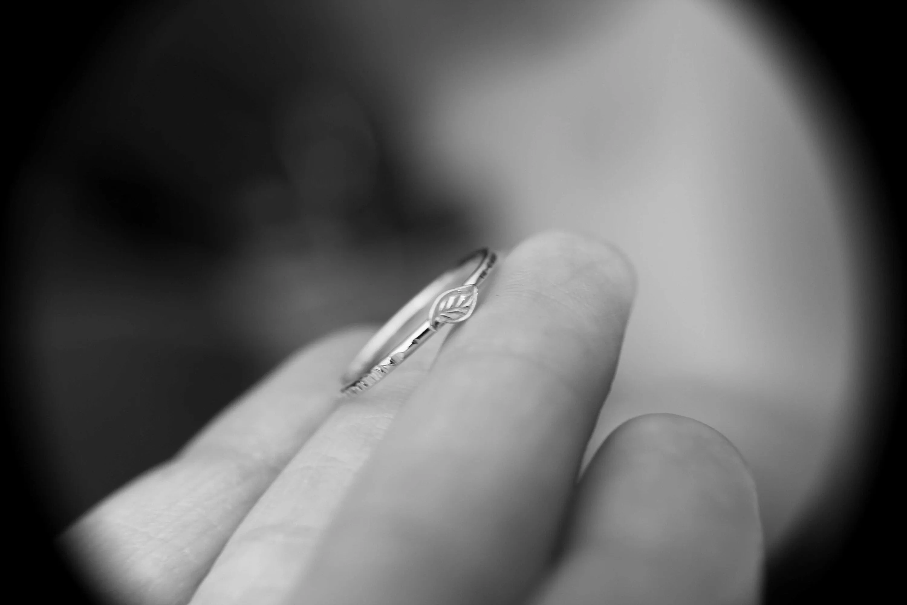 Leaf Ring, Stacking Ring, Nature Jewelry, Simple Silver Ring, Gift, Textured Ring, Boho Ring, Unique Ring, Minimalist, Leaf Jewelry