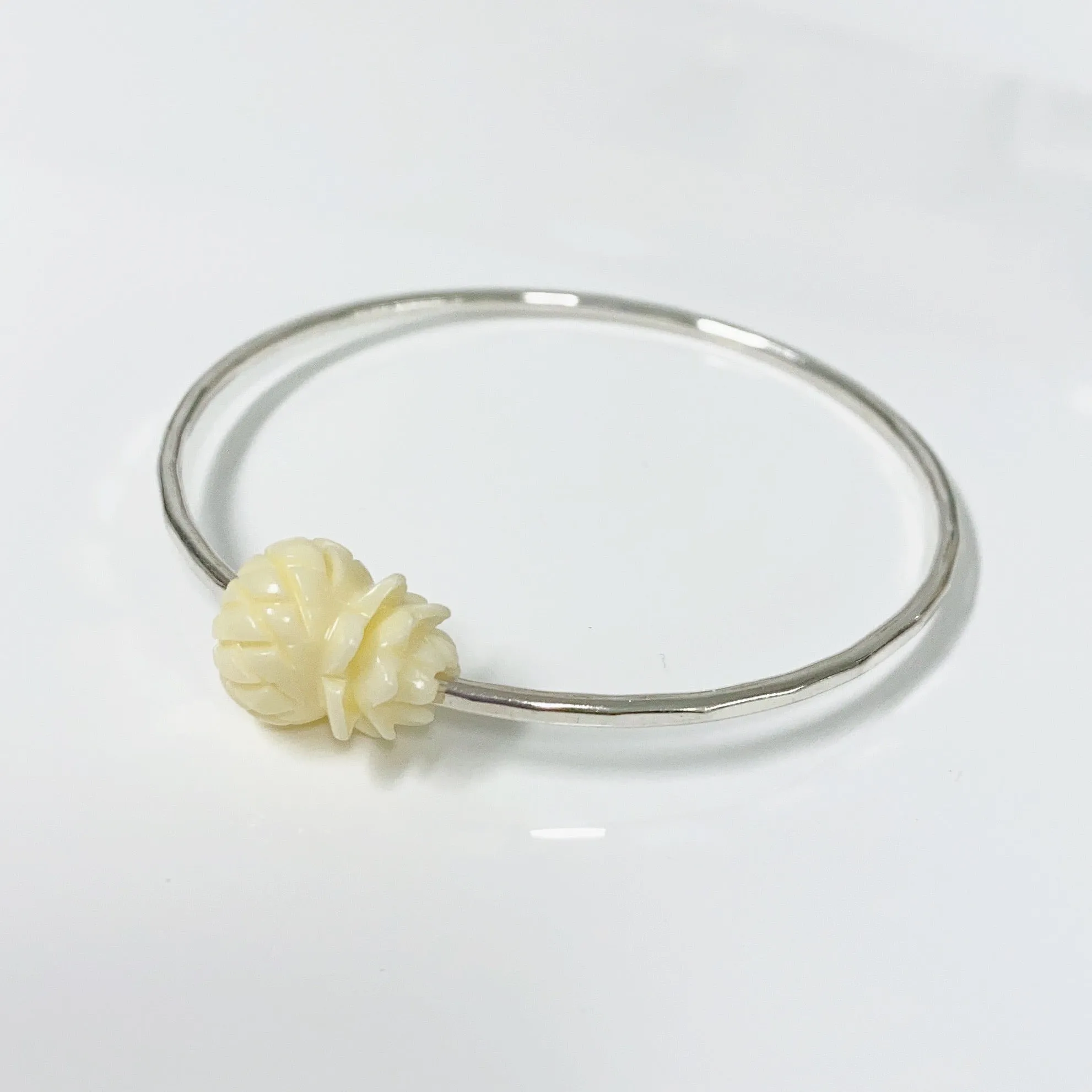 Pineapple bead bangle - resin pineapple (B427)